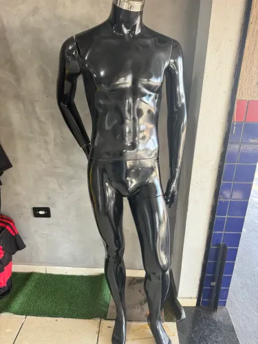 Manequim corpo inteiro