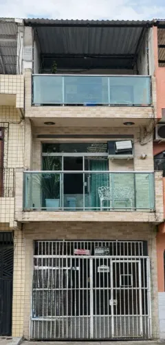 CASA À VENDA COM PISCINA E AREA GOURMET NA CONSELHEIRO FURTADO