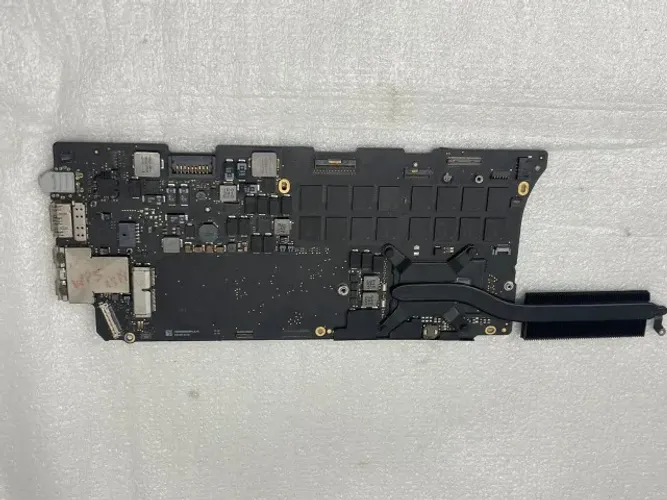 Placa mãe Macbook Retina 13 A1502 de 2013 Core i5, 8 gb de ram