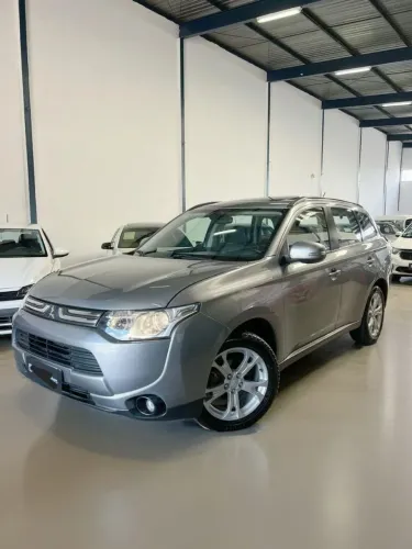 Mitsubishi Outlander 2.0 16V 160cv Aut. 2015