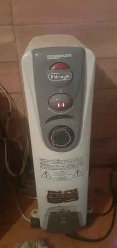 Aquecedor a Óleo De'Longhi Magnum - O Fim do Frio no Seu Quarto! (Funcionando 100%)