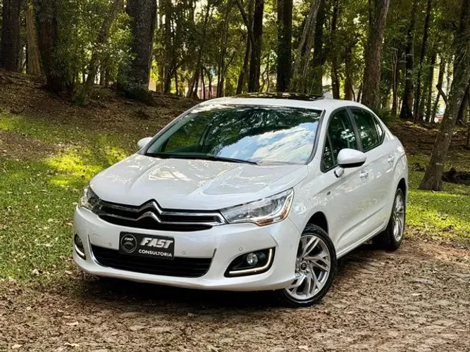 Citroen C4 Lounge Exclusive 1.6 Turbo Flex Aut. 2015