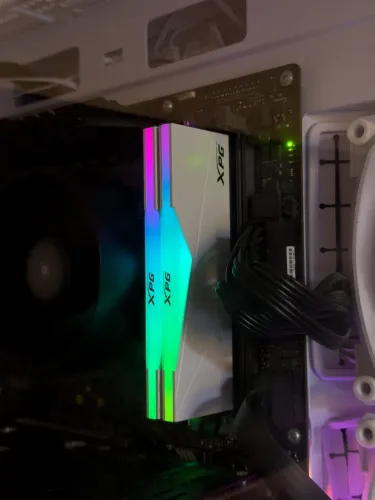 Memória Ram Xpg Spectrix DDR4 3200mhz Branca (8GBx2)
