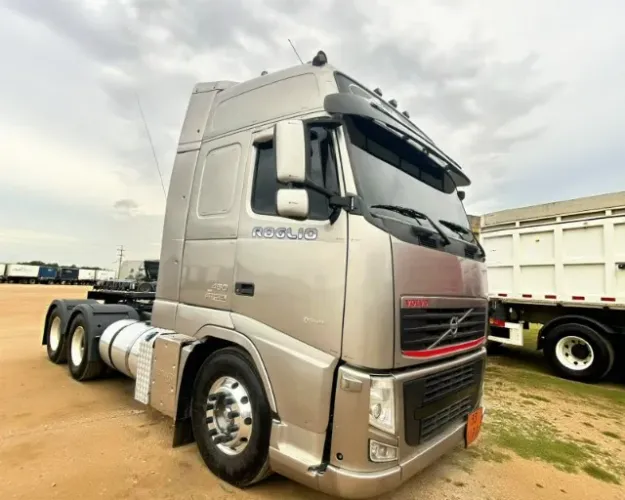 Volvo FH 460 6x2 I-Shift Globe-Trotter Edition