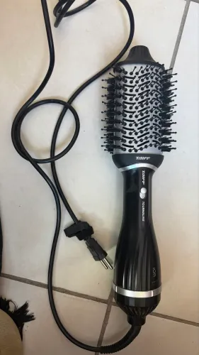 Escova secadora cabelo