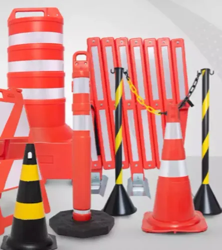 Queima de Estoque - Cones, Balizadores, Barreiras, Pedestais - Sinalização de Segurança