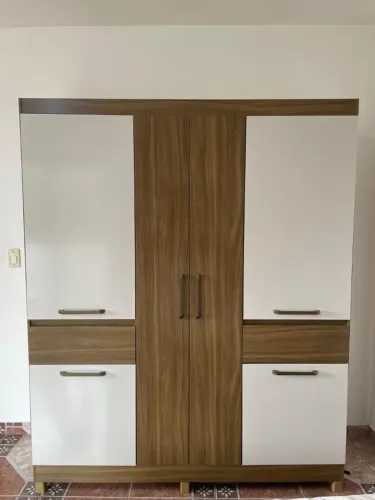 Guarda-roupa