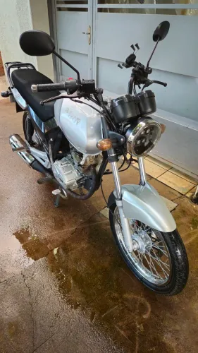 VENDO MOTO 125CC