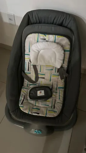 Cadeira de Balanço Automática de Bebê da Mastela