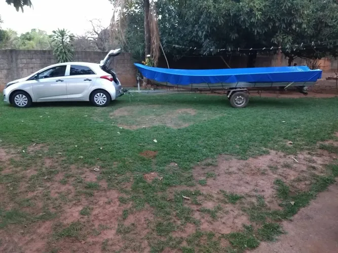 Vendo barco Araçatuba 6 mts e carretinha .
