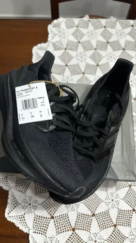 Tênis Adidas Ultraboost 5 preto - 40 - na etiqueta 