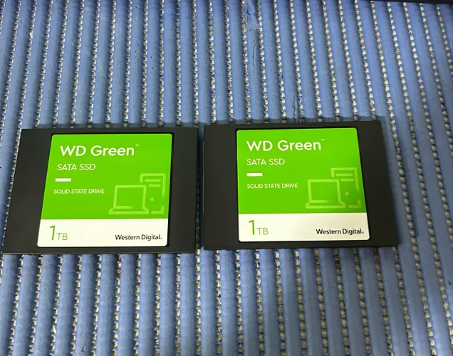2x SSD WD Green 1TB SATA - R$ 950 o par