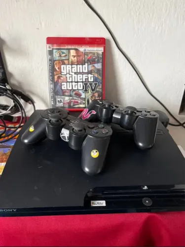 Vendo ps3 semi novo