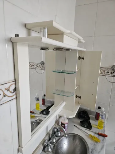 Armário banheiro com espelho