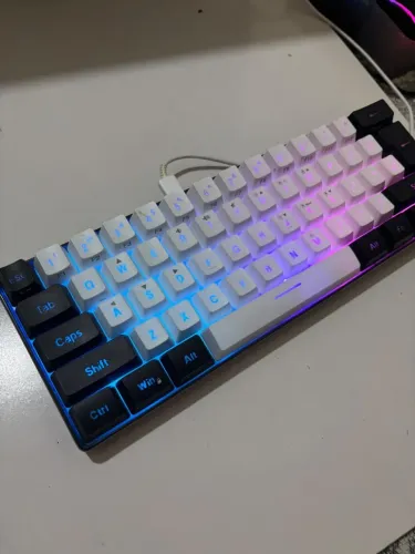 Teclado Gamer RGB 65%