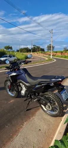 Moto novinha sem detalhes 