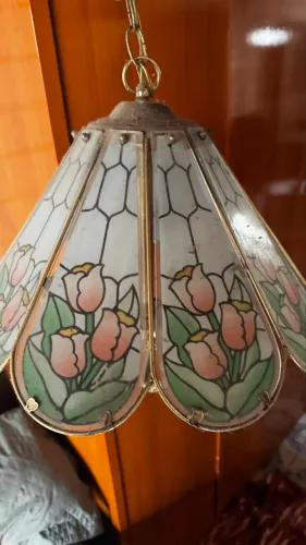 Lustre em metal, 4 lâmpadas, década de 70,. Medidas 45 x 40 de altura