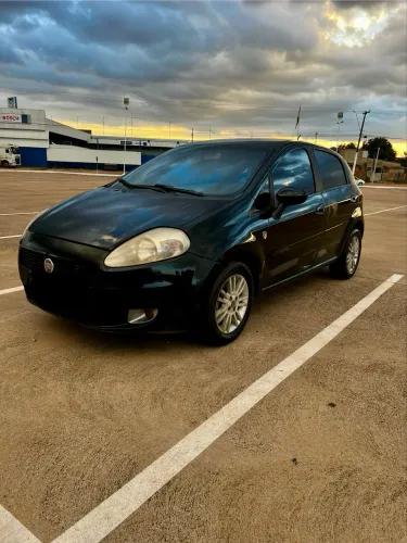 Fiat Punto Attractive 1.4 Fire Flex 8V 5P 2011