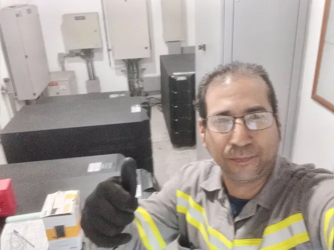 Consultor técnico de energia alternativa e estável.