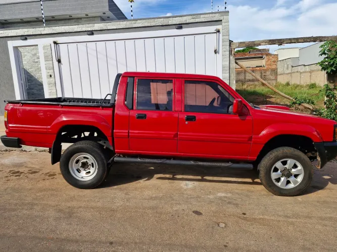 Mitsubishi L200 GLS 2.5 4X4 CD Diesel 2001
