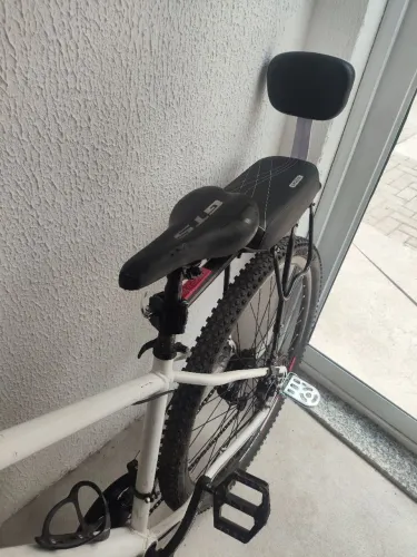 Bicicleta só pegar e pedalar 