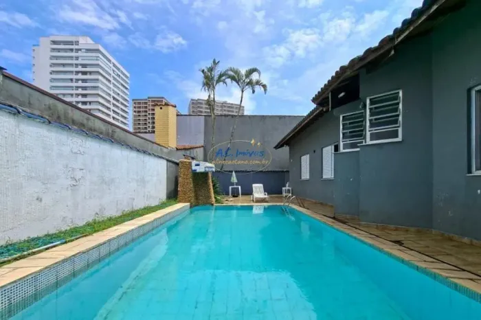 Flórida - Sobrado Isolado 3 suítes, 4 vagas c/ piscina