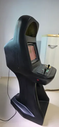 DESAPEGO - Fliperama arcade com diversos jogos. Vantagens anos 80 e 90. 