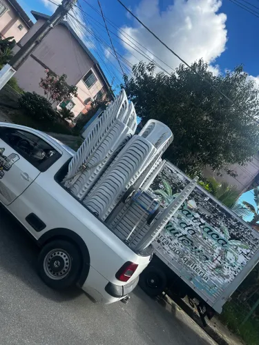 Mesa e cadeiras de plástico Aluguel