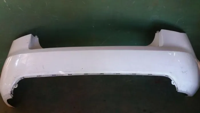 Parachoque traseiro Kia cerato 2010 2013