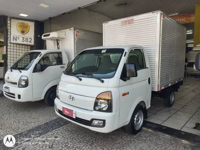Hyundai HR 2017 pronta entrega Kia bongo baú e carroceria 