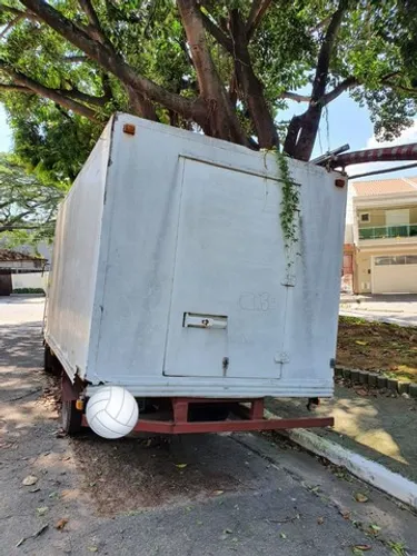 Bau isolado fibra  Mb 608 ano 1995. 