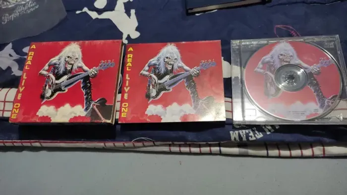Iron Maiden - A Real Live One (Leia o anúncio)