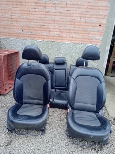 Jogo de Bancos em Couro Hyundai Ix35 2011- 2015