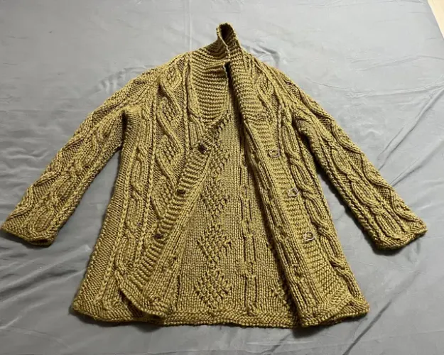 Vendo este casaco de lã batida, italiano, feminino, veste p m g