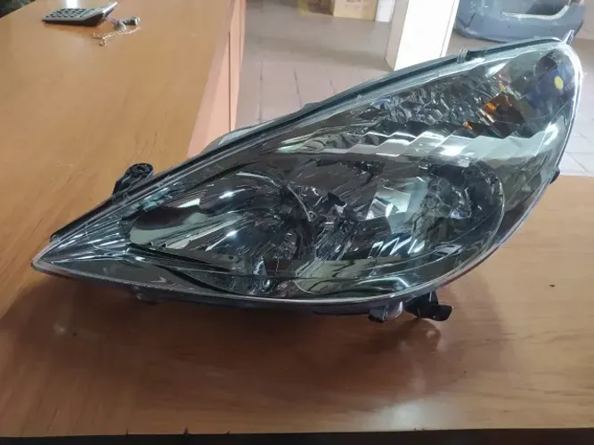 Farol Peugeot 607 Xenon