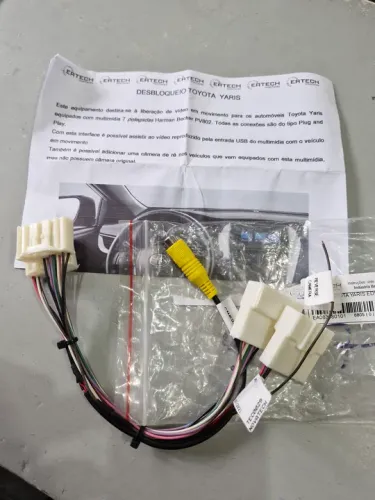Interface vídeo Toyota Yaris multimídia Harman Becker PV802