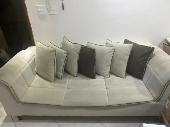 Sofá gelo com almofadas de 3 lugares