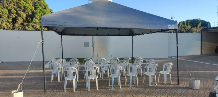 Aluguel de tendas , decoração , mesas e cadeiras