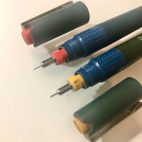 Canetas nanquim Staedler Marsmatic 0.2 e 0.5mm