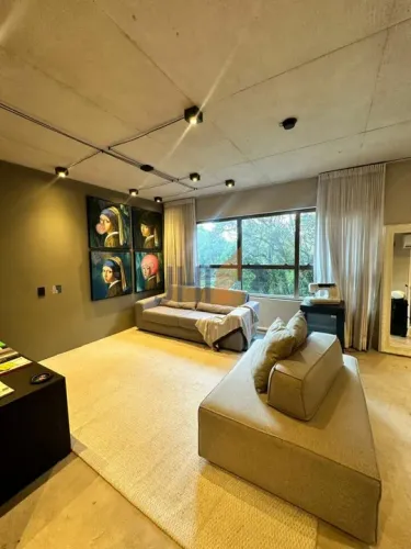 Apartamento decorado no Refugio Urbano Panamby à venda e locação