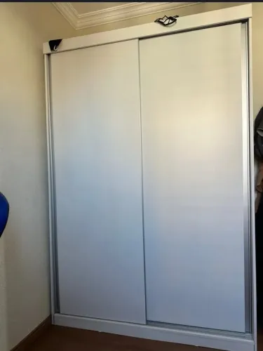 Guarda-Roupa 2 Portas Deslizantes Branco