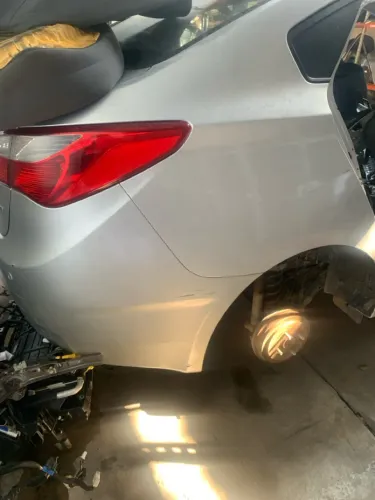 SUCATA HB20 SEDAN RETIRADA DE PEÇAS