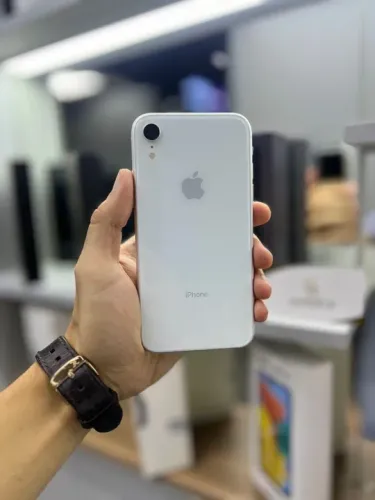 iphone XR Branco 64GB - Seminovo