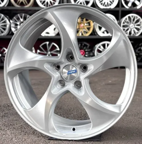 Rodas aro 18 Furação 5X112