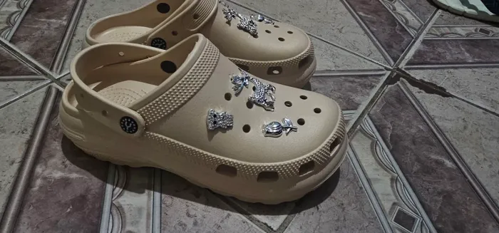Crocs n.39