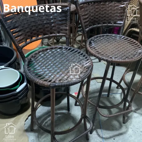 Banquetas de fibra sintética para área gourmet( UNIDADE)