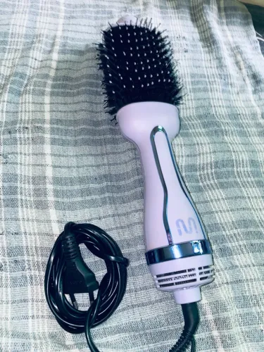 Escova secadora de cabelo