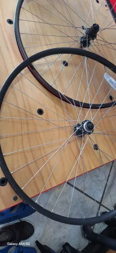 Rodas mtb 29 cubos k7 Shimano raio inox