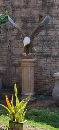 Estátua de Águia Decorativa para Jardim