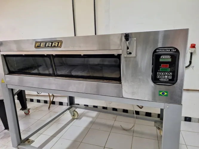 Forno de padaria - FERRI Barcelona FBA com vapor capacidade de duas assadeiras pão de sal
